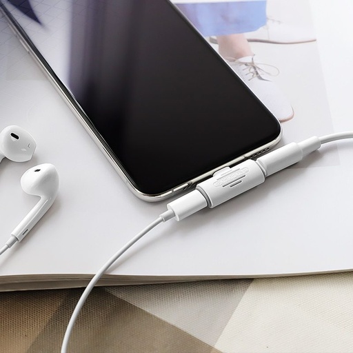 Borofone BV6 lightning rozdeľovač (lightning audio+lightning nabíjačka port), biely